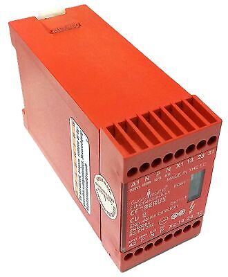 Allen-Bradley 07140 GuardMaster 120/240 V AC Safety Relay