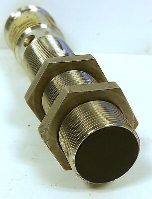Cutler-Hammer E57MAL18A2B1-Z 20-250 V AC Inductive Proximity Sensor