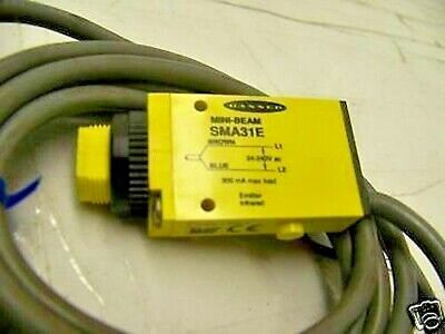 Banner Engineering 26058 / SMA31E MINI-BEAM Photoelectric Proximity Sensor