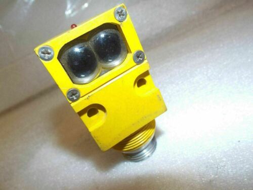 Banner Engineering SM912LVQD VALU-BEAM Photoelectric Proximity Sensor