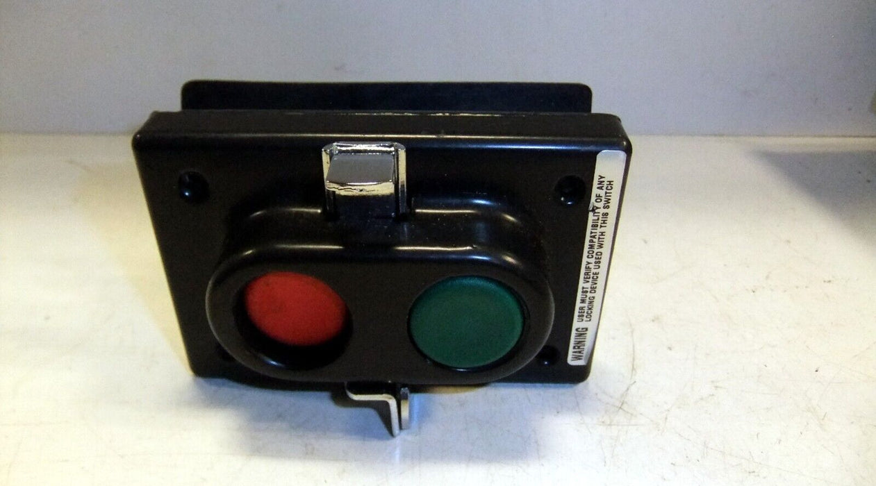 Rees Inc 04062-032 0903 Selector Switch Same Polarity