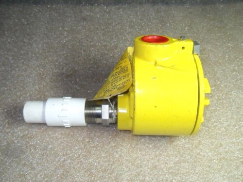 1 FLUID COMPONENTS INTERNATIONAL FLT93S-0A1A202C1B00E00 FLOW SWITCH