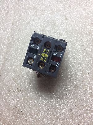 Telemecanique ZB4BW0B55 Contact Block