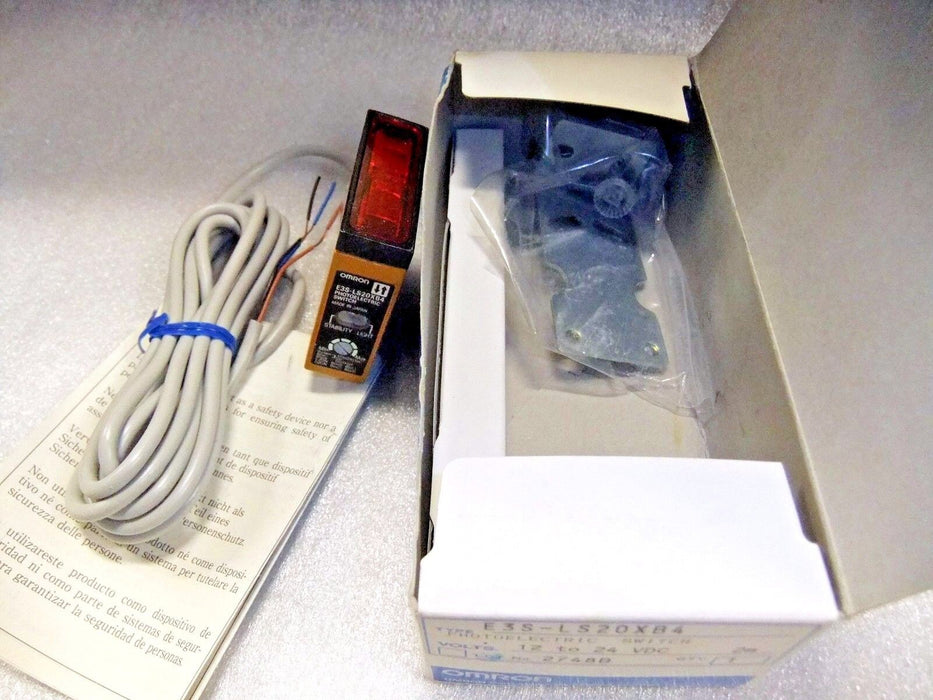 Omron E3S-LS20XB4 Photoelectric Sensor