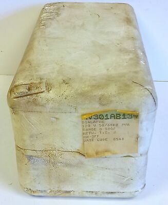 Honeywell AV301AB134 120 V AC 50/60 Hz Temperature Controller