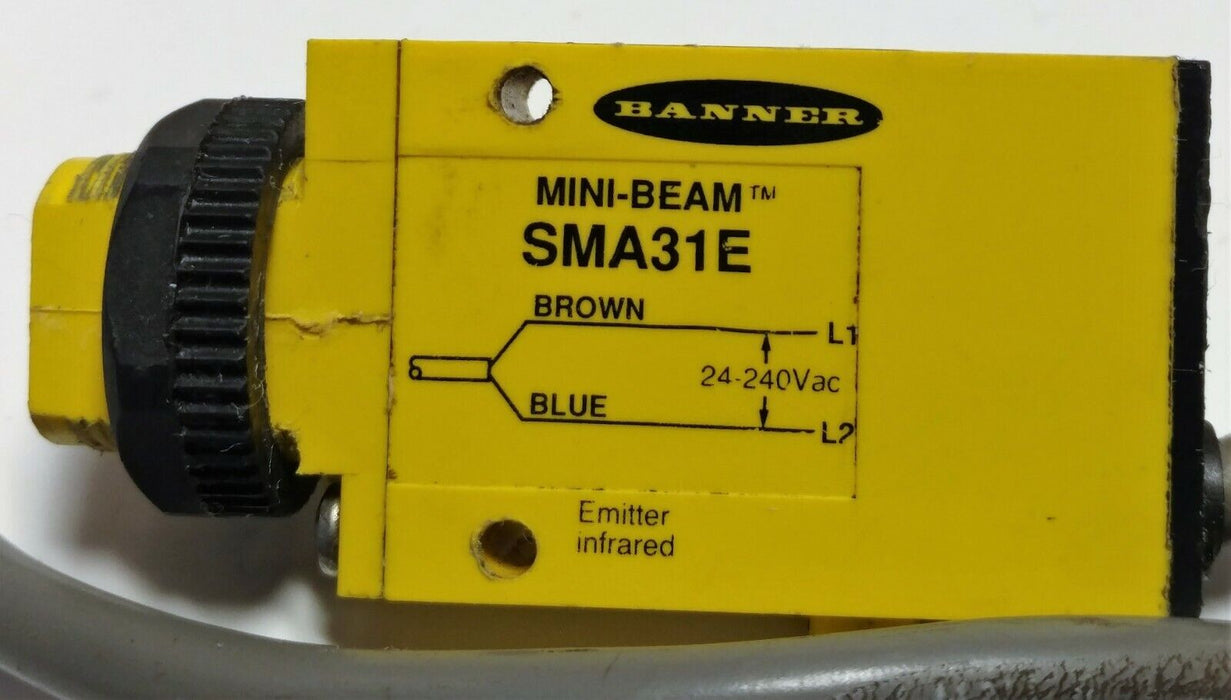 Banner Engineering 26058 / SMA31E Photoelectric Proximity Sensor