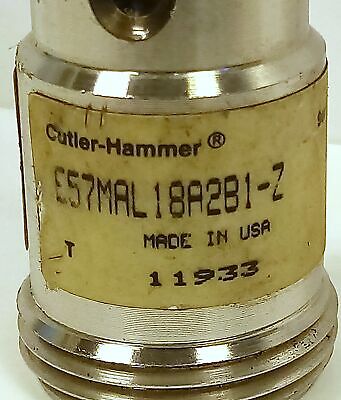 Cutler-Hammer E57MAL18A2B1-Z 20-250 V AC Inductive Proximity Sensor