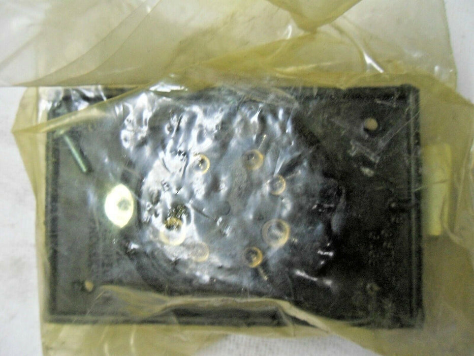 COOPER X877128A RECEPTACLE