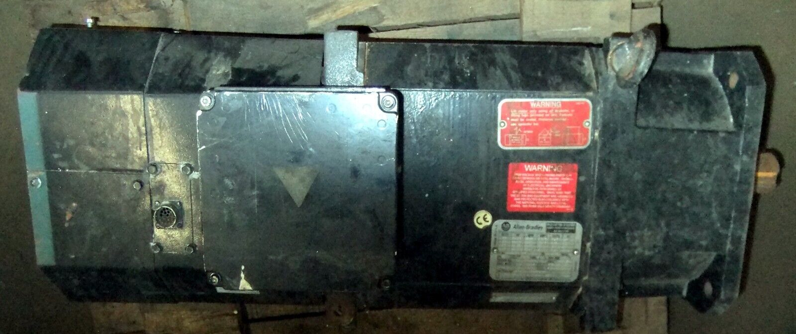 Allen Bradley Motor 31HP (Kw) 37.1V 1600 RPM 8720SM-030Z4JAS2