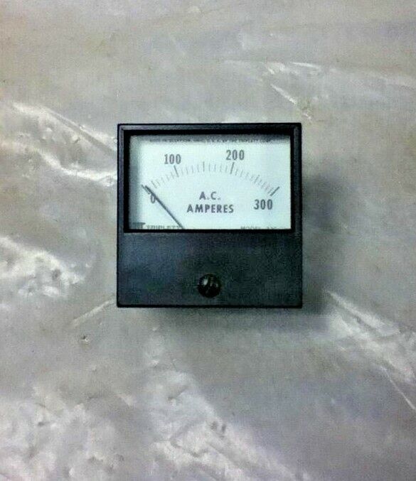 Triplett 230-GL AC Volt Meter