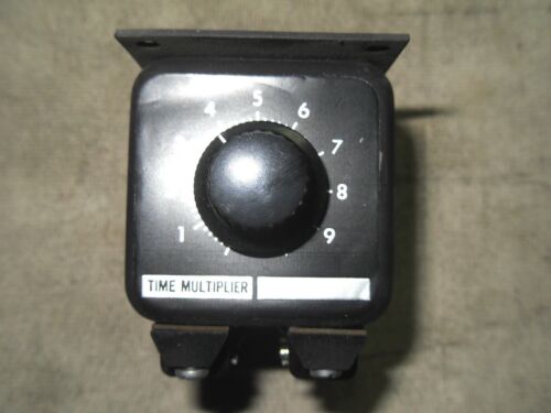 1 SYRACUSE ELECTRONICS TTRO115A08 30 SEC TIMER