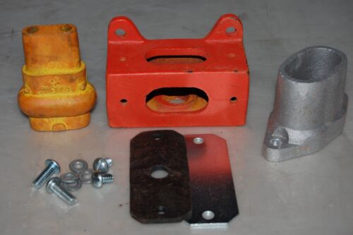 Cooper Crouse Hinds X8381-1 Flange Receptacle W/base