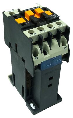 Telemecanique CA3DN31JD Control Relay w/ 12 V DC Coil