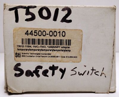 Omron 44500-0010 100/250/500 V 10 A Safety Interlock Switch W/ Key
