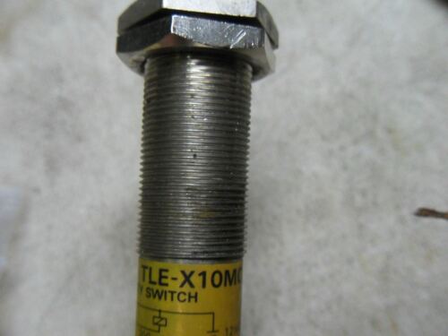 Omron TLE-X10MC1 Proximity Switch