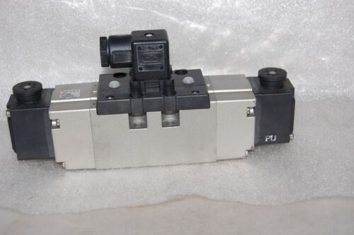 SMC VP7-8-FG-D-1N VALVE