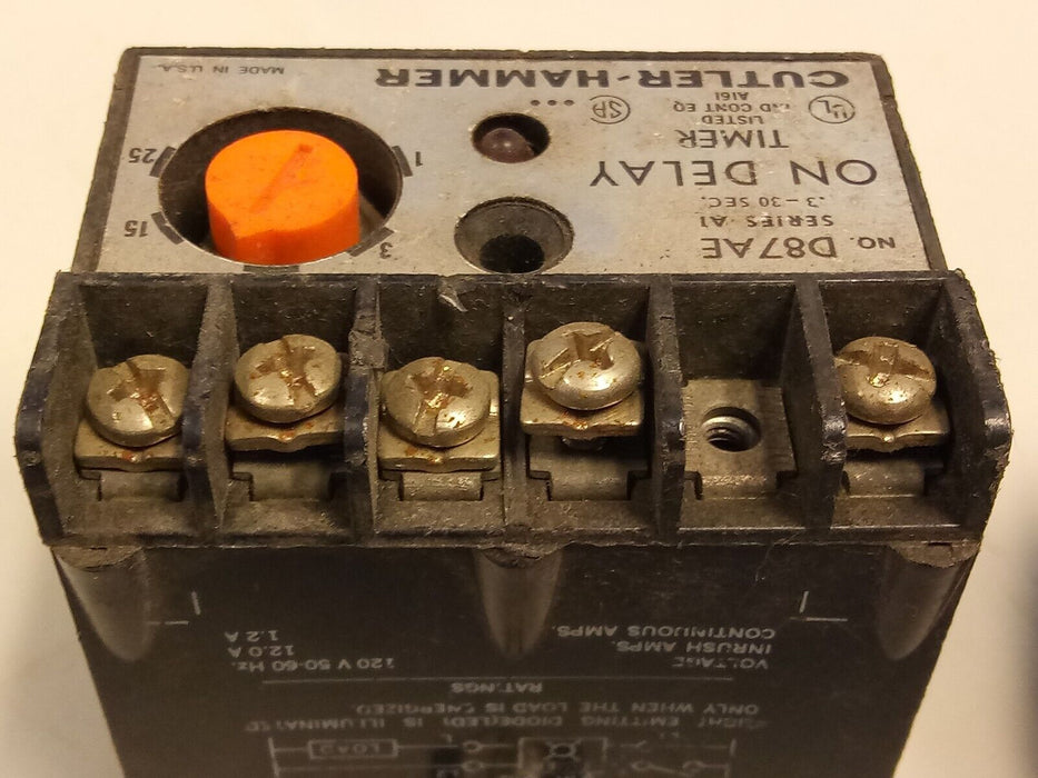 Cutler-Hammer D87AE 120 V 0.3-30 Sec Delay-On Time Delay Relay