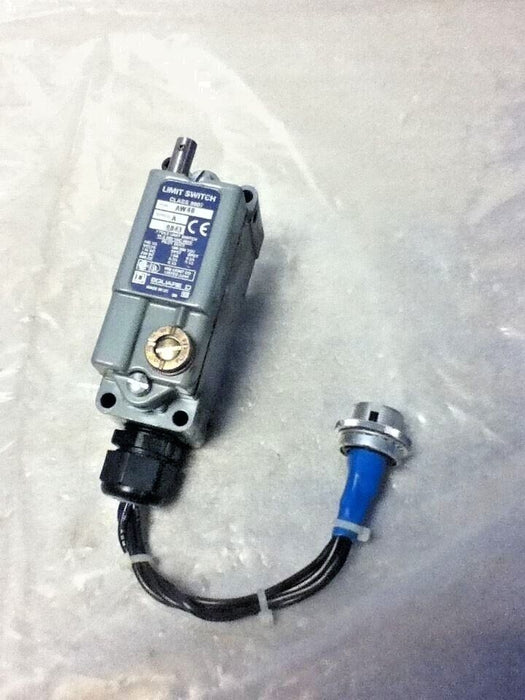 Square D 9007-AW48 Limit Switch with Attachment