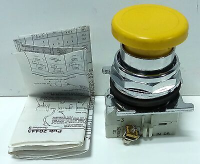 Cutler-Hammer 10250T124 Yellow Momentary Jumbo Pushbutton Switch