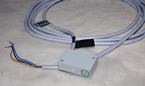 Balluff BES517 Q1202P1 PROXIMITY SENSOR