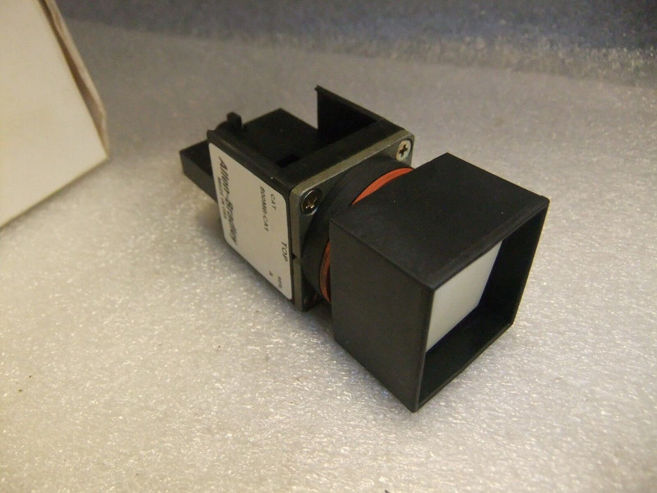Allen-Bradley 800MB-CA1 Push Button
