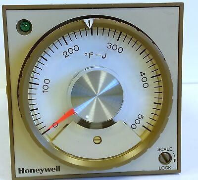 Honeywell AV301AB134 120 V AC 50/60 Hz Temperature Controller