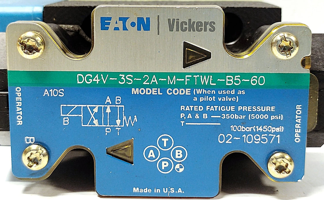 Vickers DG4V-3S-2A-M-FTWL-B5-60 350 bar Hydraulic Solenoid Valve w/ 120 VAC Coil