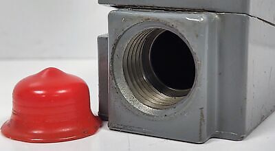 Square D 9007-B54B2 Rotary Limit Switch