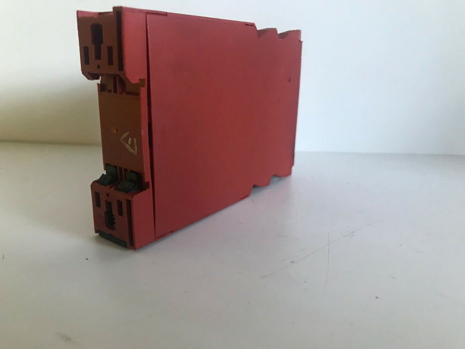 Allen-Bradley MSR126T Safety Relay