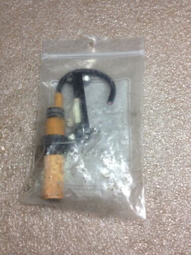ATC 7252AD0X3ASX Photoelectric Proximity Sensor