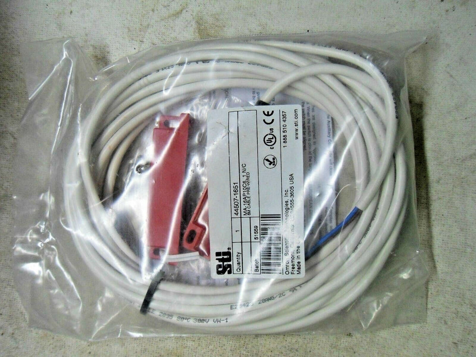 STI Omron 44507-1651 Safety Interlock Switch