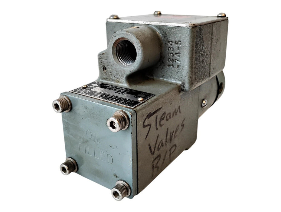 Moore Products 77-16 16 MA Pressure Transducer