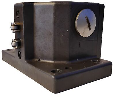 Euchner RGBF02R16-502 24 V DC / 250 V AC 10 A Upright Multiple Limit Switch