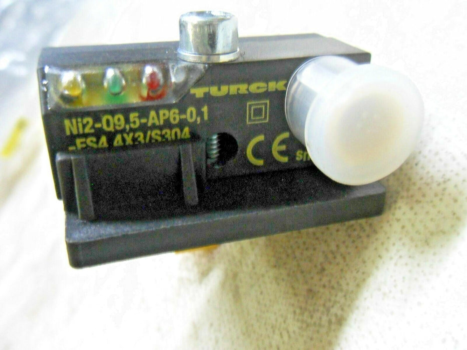 1 Turck Ni2-Q9, 5-AP6-0,1-ES4 4X3/S304 SENSOR WITH BRACKET