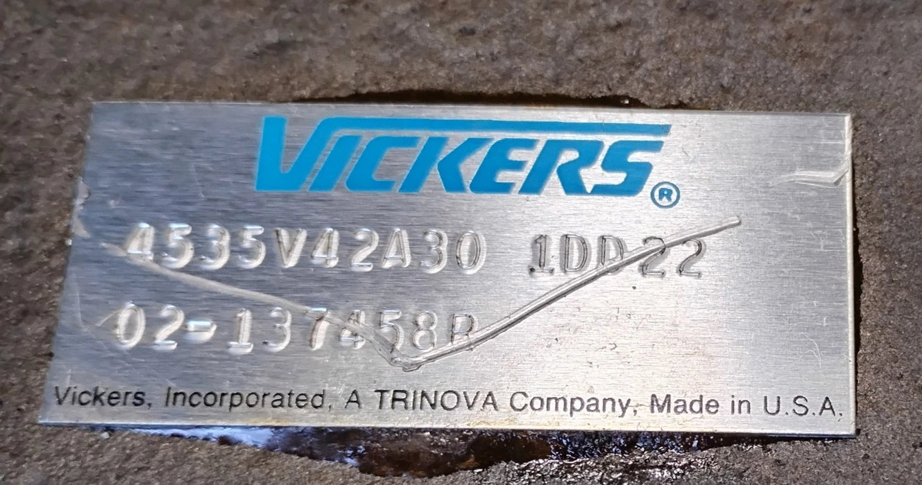 Vickers 4535V42A30 1DD22R 02-137458R Double Hydraulic Vane Pump