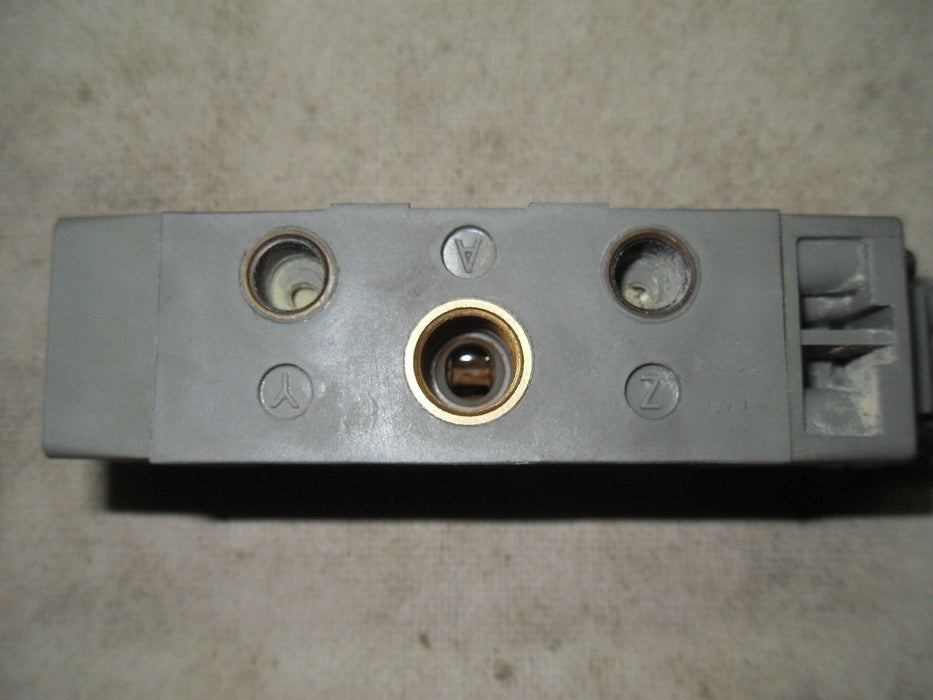 Bosch 0 820 018 991 DR1/4 EL.R.RE.3/2 NF Valve