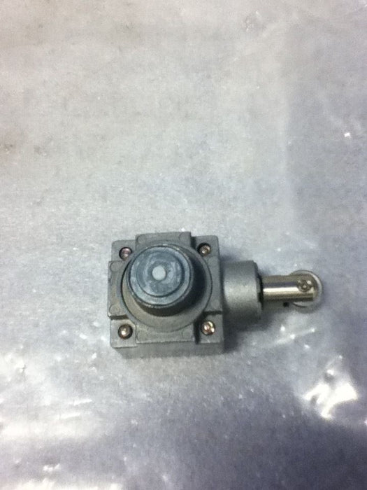 Telemecanique ZCK-E646 Limit Switch Head- No Box