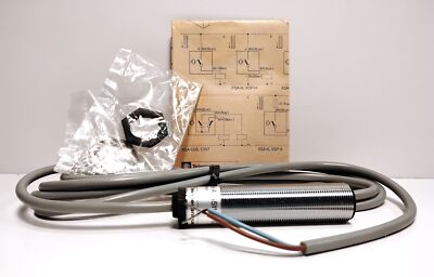 Telemecanique XSA-A05511 110/120 V AC Proximity Sensor