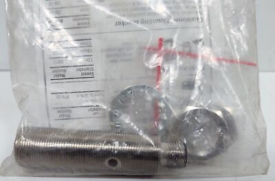 Pepperl 084011 NBB5-18GM60-A0-V1 Inductive Proximity Sensor