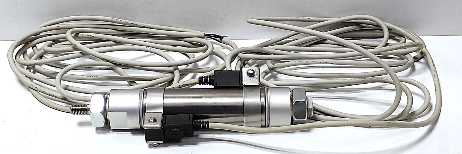 SMC NCDME106-0200C-G59L 250 psi Pneumatic Cylinder w/ Solid State Switches
