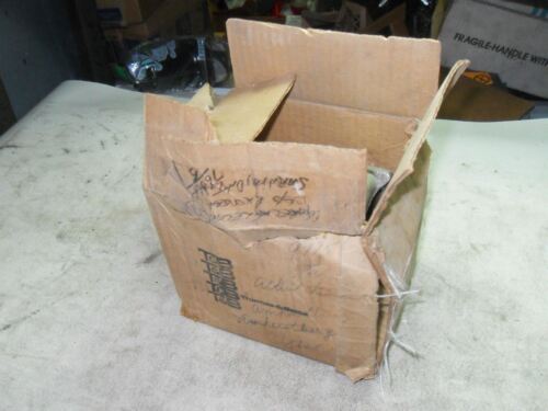 1 Thomas & Betts 10554 Jacketed Armor Cable Connector