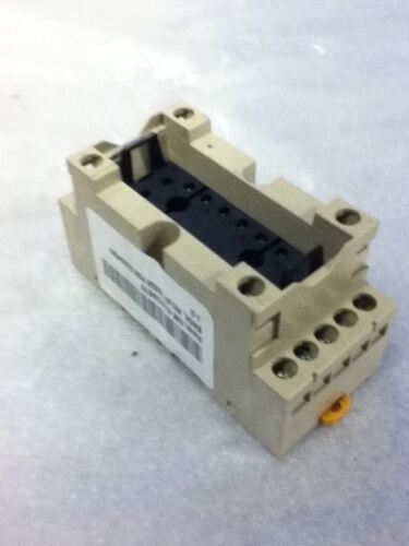 LOT OF 3 OMRON P7S-14F SOCKETS