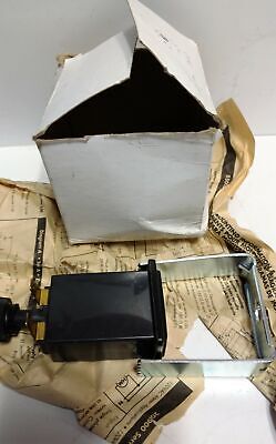 Honeywell 85010-25 Analog Panel Timer