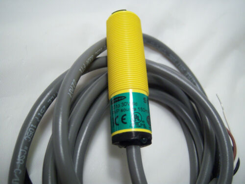 Banner Engineering Photoelectric Scanner 30326 EZ Beam Fixed Field 10-30 VDC