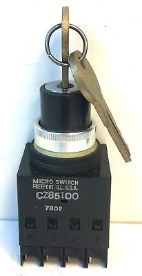 Honeywell Micro Switch 7PA45 125 V DC / 150 V AC 3-Position Locking Key Switch