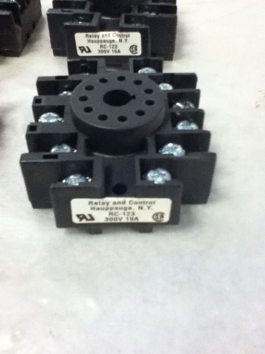 4 Relay and Control RC-123 Relay Sockets