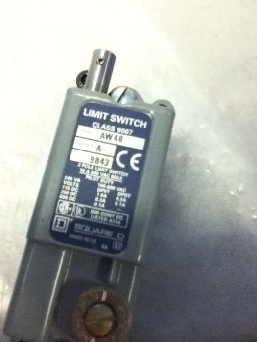 Square D 9007-AW48 Limit Switch with Attachment