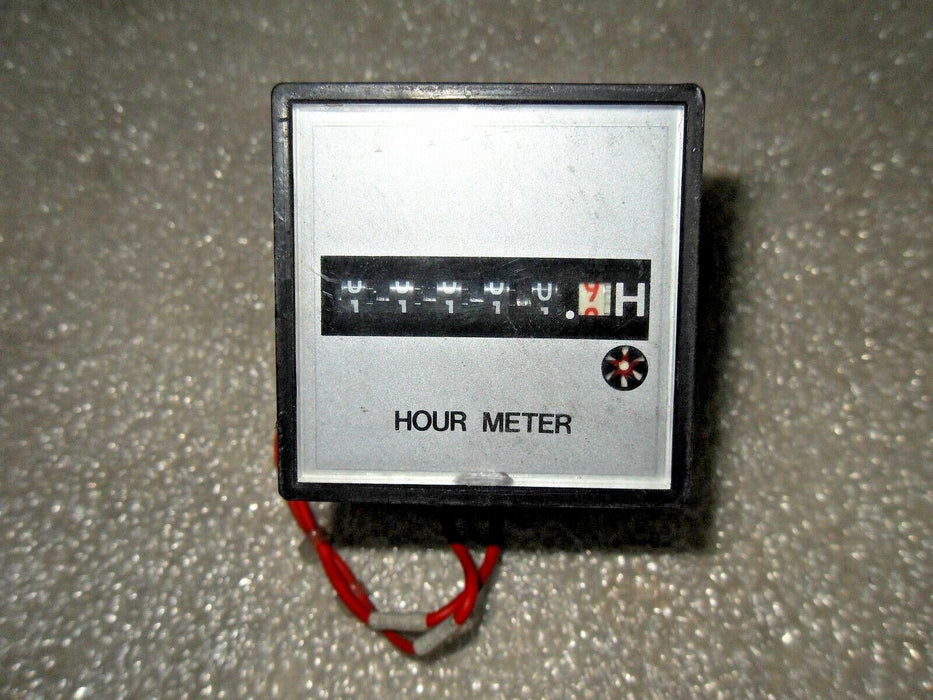 Matsushita TH1346 100VAC 60HZ Hour Meter