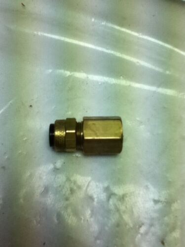 LOT OF 9 PARKER FITTINGS VPD3 ?