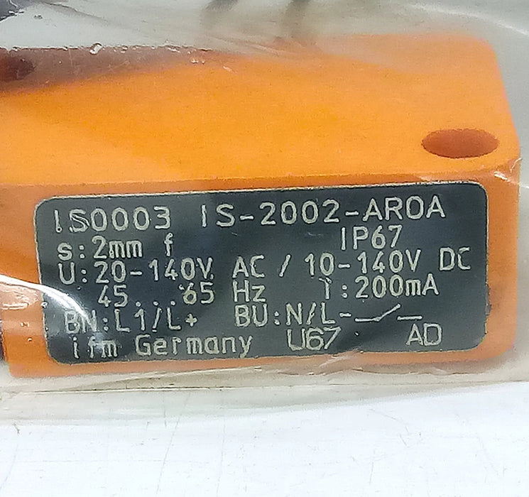 Efector IS-2002-AROA IS0003 20-140 V AC 10-140 V DC Inductive Proximity Sensor